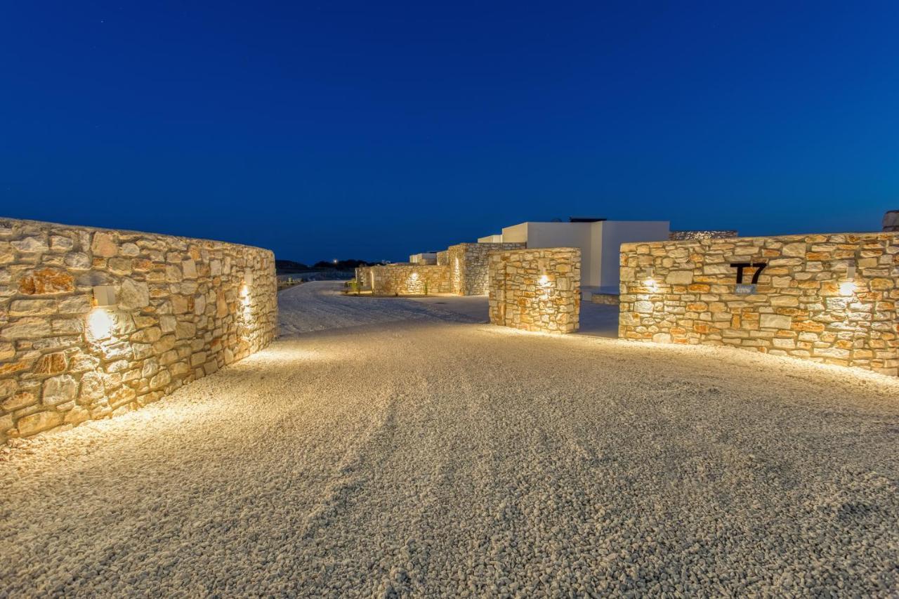 T7 Luxury Villas Paros Eksteriør billede