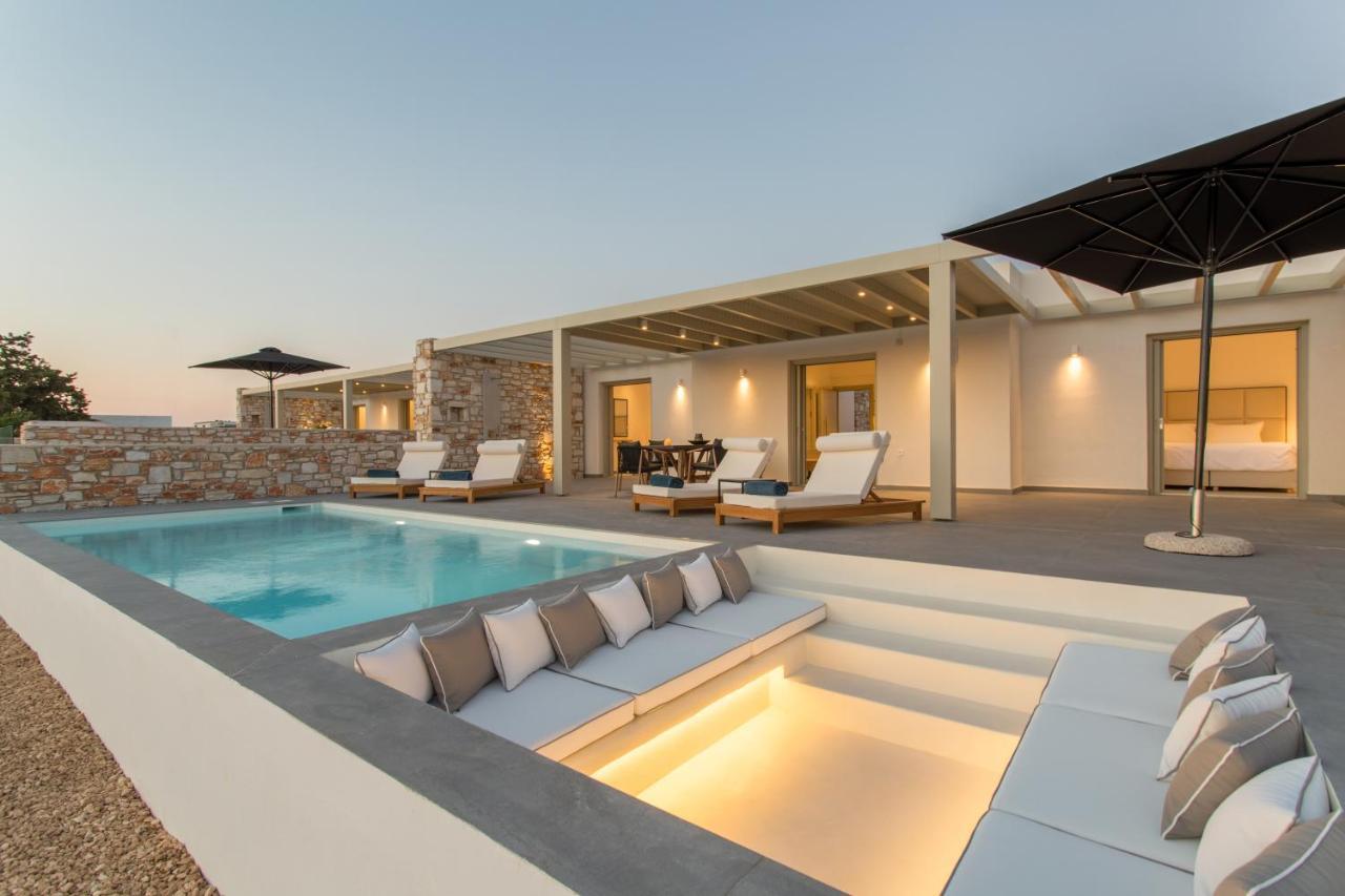 T7 Luxury Villas Paros Eksteriør billede