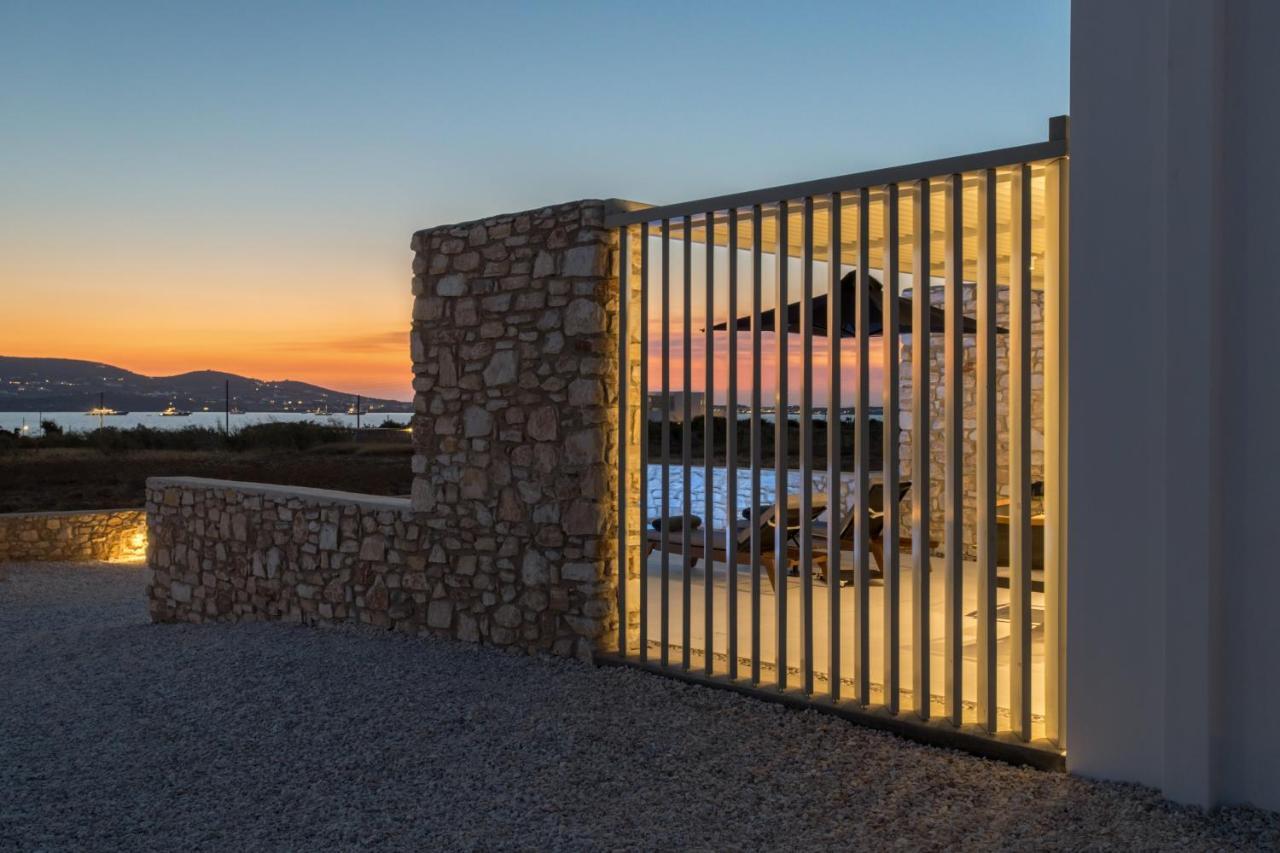 T7 Luxury Villas Paros Eksteriør billede